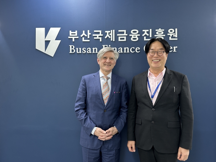 Managing Director of International Asset Finance and Director, Bank of America, visited Busan Finance Center